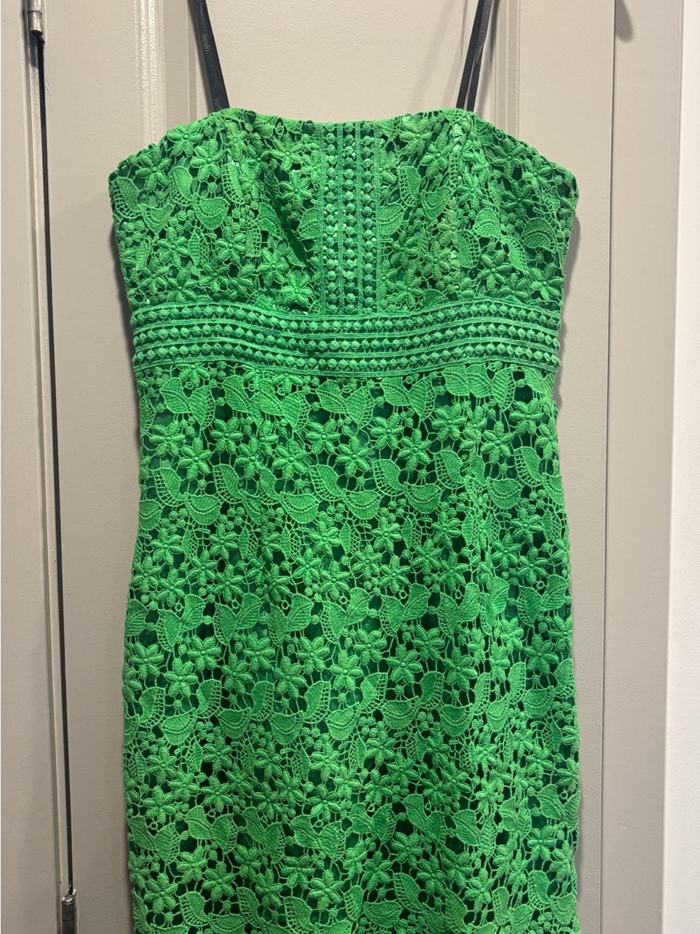 Laundry By Shelli Segal Green Strapless Lace Dress With Sheath Lining, Size 4